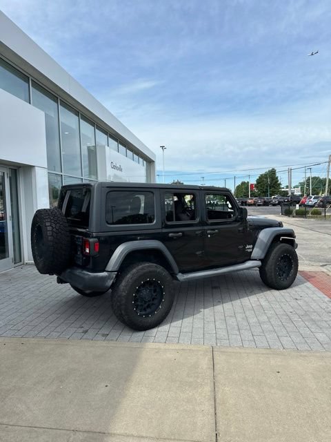 Used 2018 Jeep Wrangler Unlimited Sport S AWD/4WD image 8