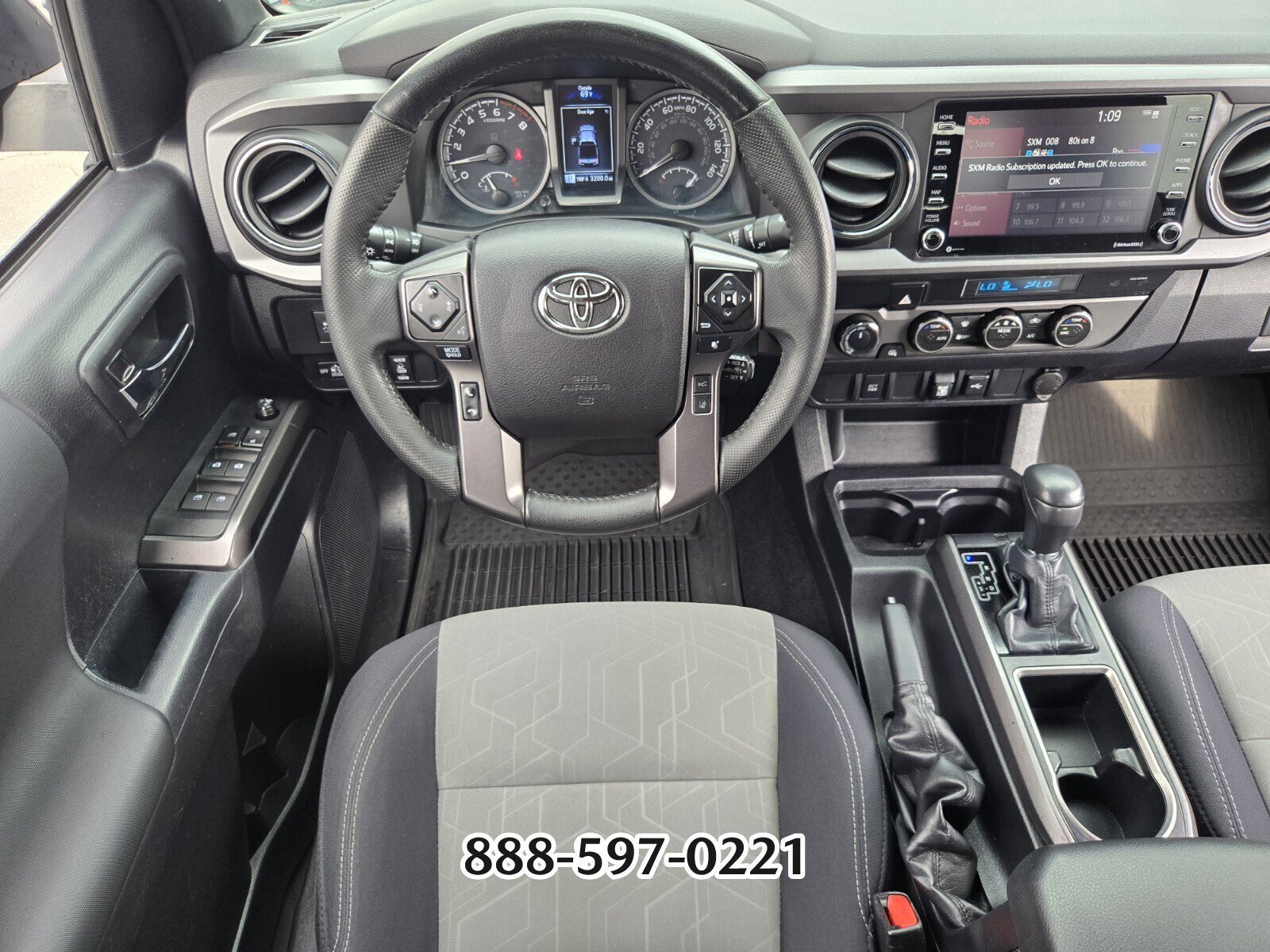 Used 2021 Toyota Tacoma TRD Off-Road image 12