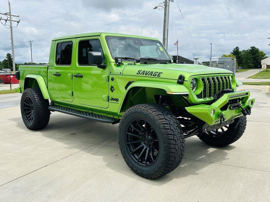 New 2025 Jeep Gladiator Sport w/ Premium Package video 2
