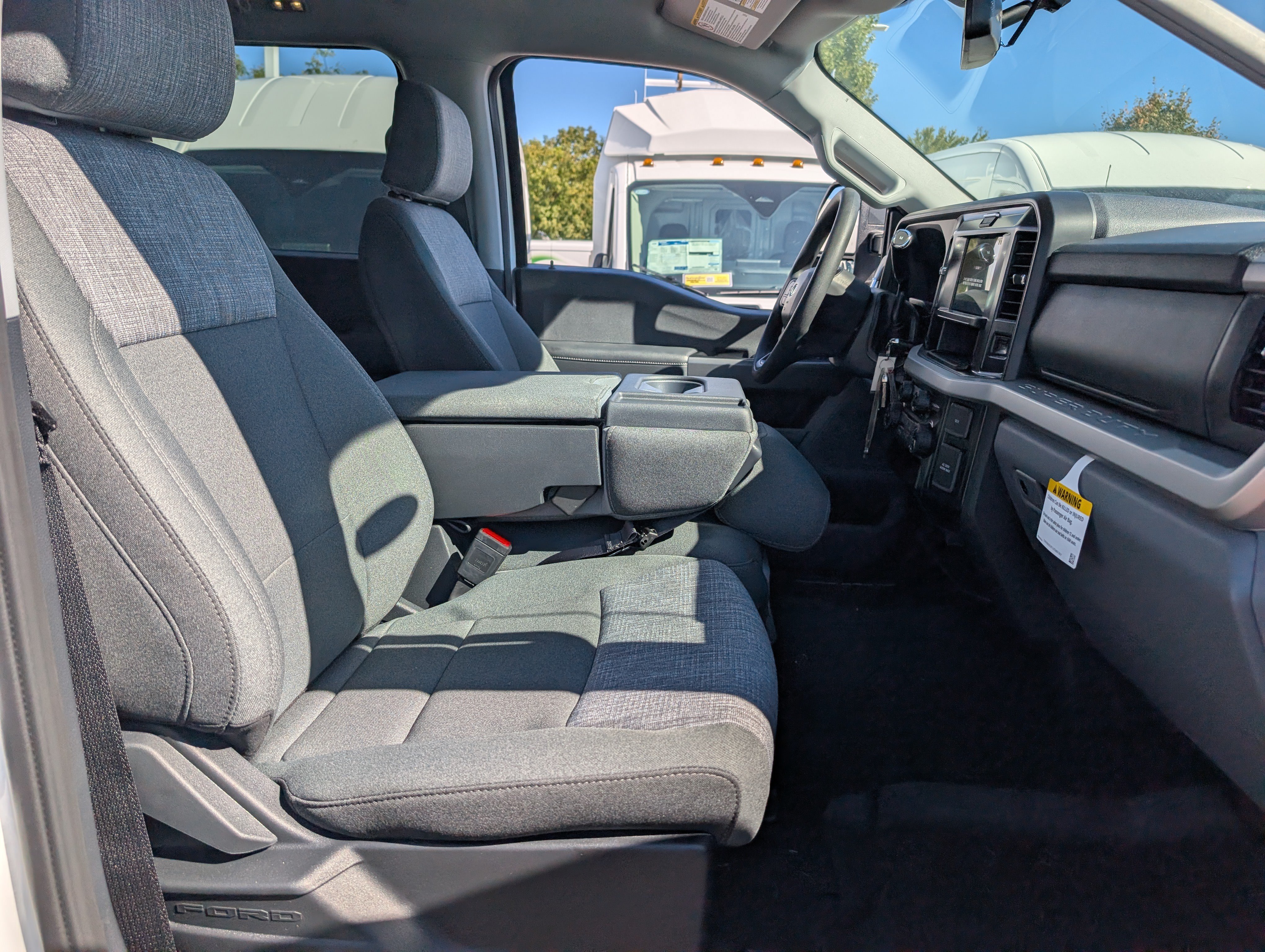 New 2027 Ford F250 XLT w/ Tremor Off-Road Package AWD/4WD image 8