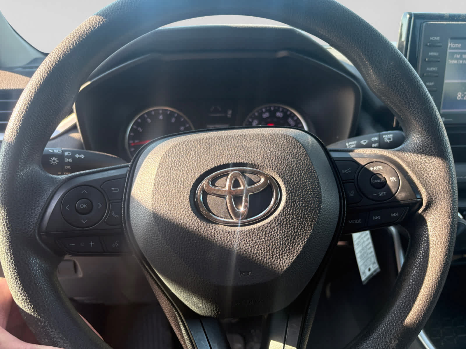 Used 2020 Toyota RAV4 LE AWD/4WD image 9