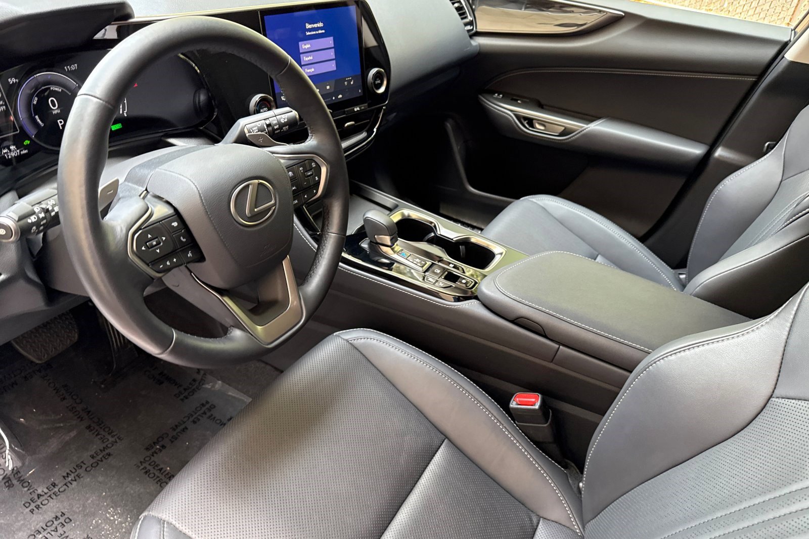 Certified 2025 Lexus NX 350h AWD w/ Accessory Package (2T) image 4