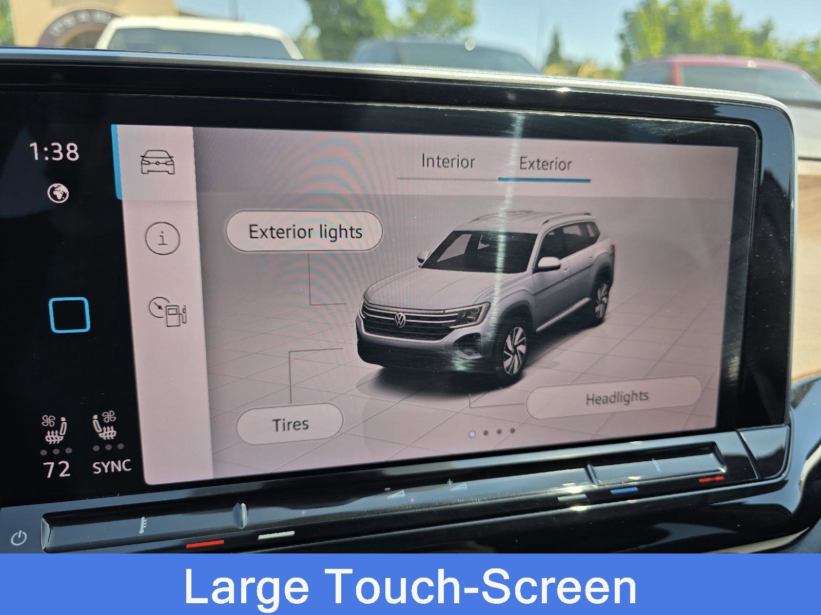 Used 2024 Volkswagen Atlas SE image 29