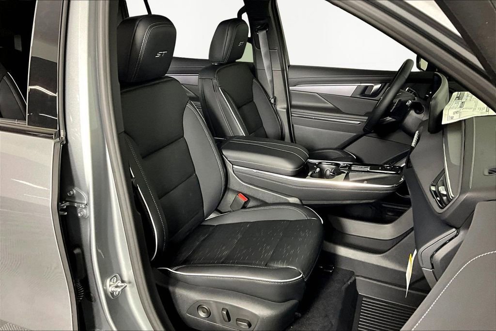 New 2026 Buick Enclave Sport Touring w/ Power Package image 12