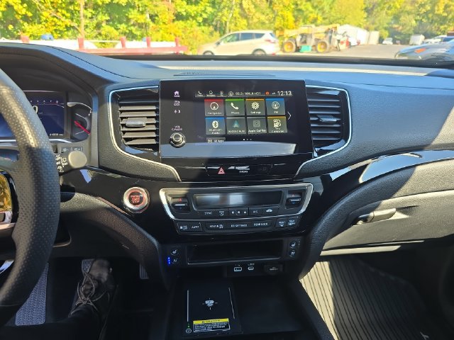 Used 2024 Honda Passport Black Edition image 18