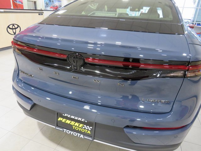 New 2026 Toyota Crown Nightshade image 12