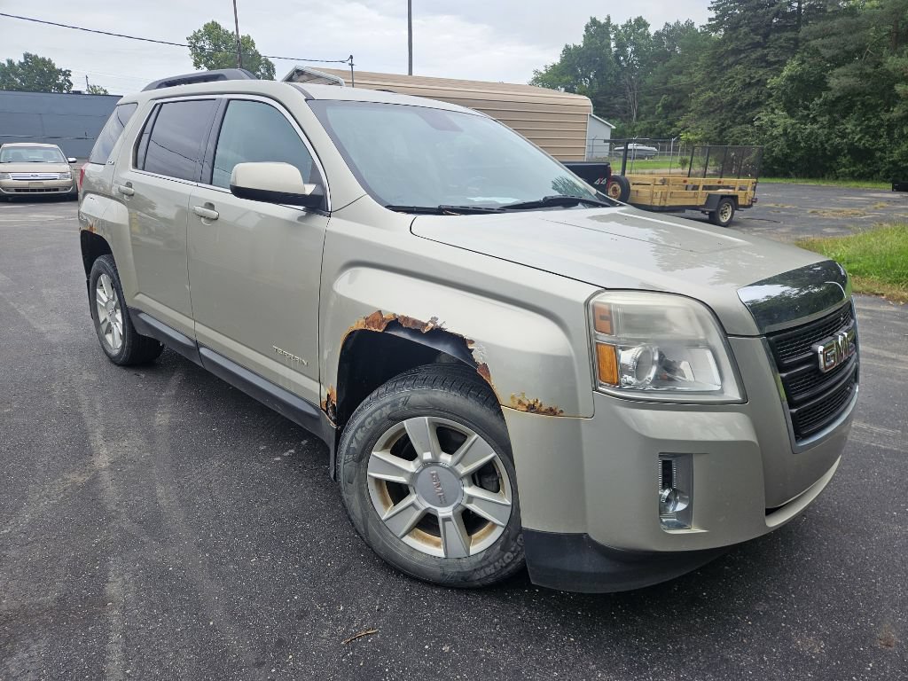 Used 2013 GMC Terrain SLE w/ Convenience Package FWD image 3