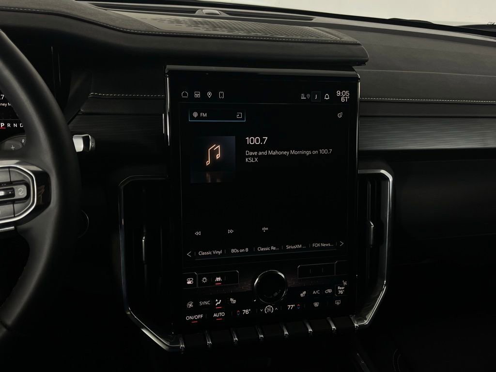 Used 2024 GMC Acadia Elevation w/ Super Cruise Package image 16