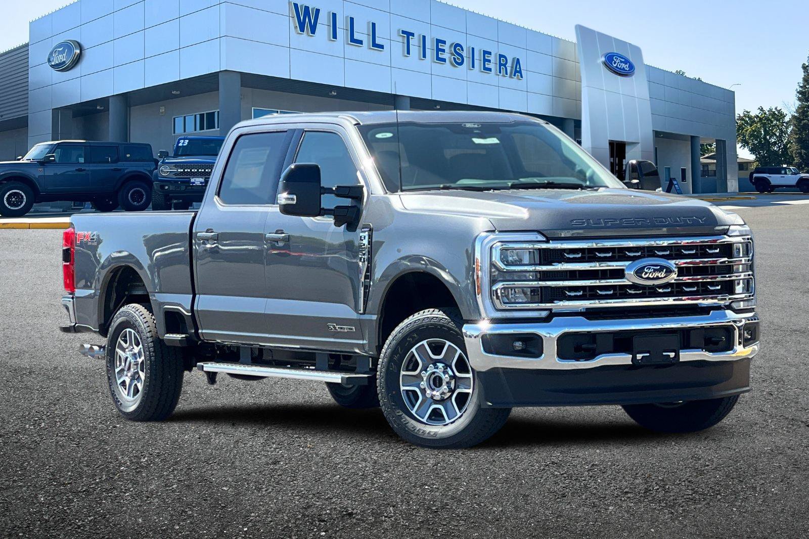 New 2026 Ford F250 Lariat w/ FX4 Off-Road Package AWD/4WD image 2