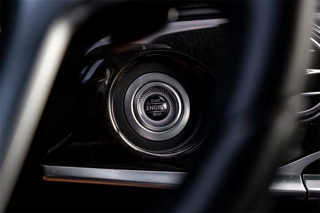 Used 2019 Mercedes-Benz S 560e w/ AMG Line Exterior image 21