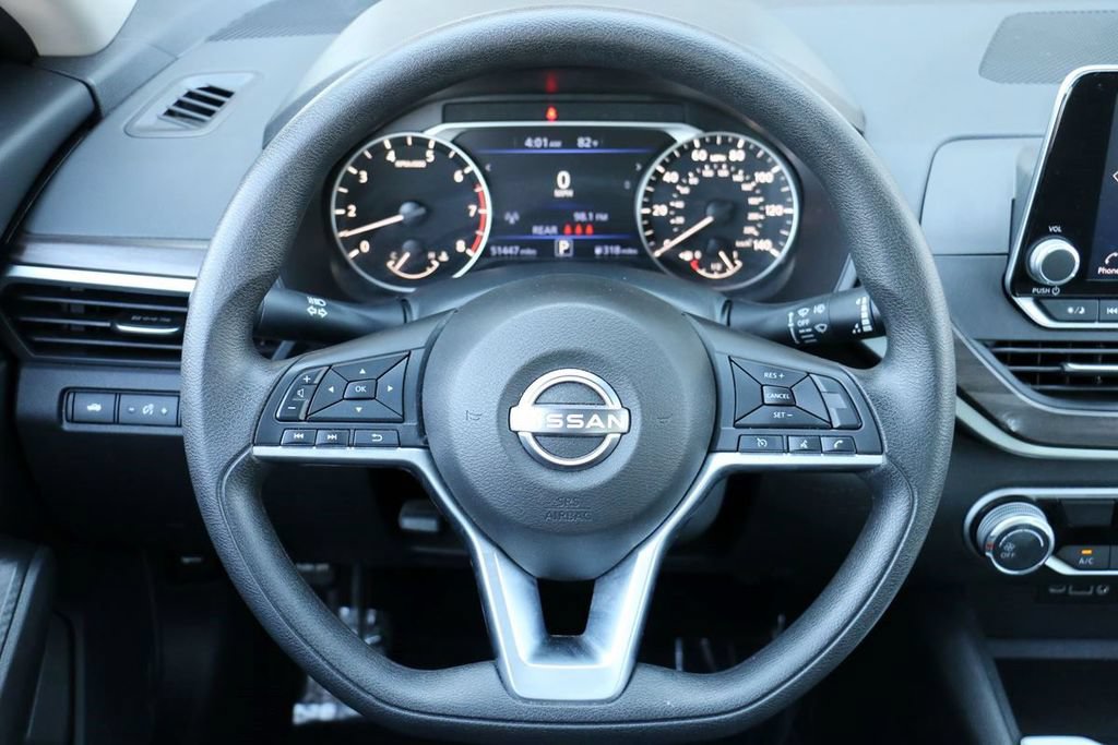 Used 2025 Nissan Altima 2.5 SV FWD image 22
