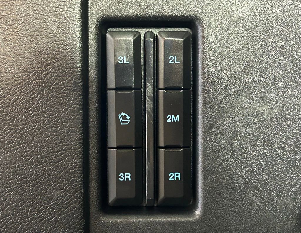 Used 2022 Ford Expedition Max XLT AWD/4WD image 16