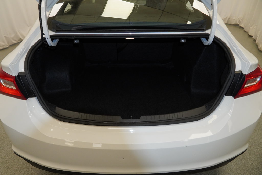 Certified 2023 Chevrolet Malibu LS FWD image 35