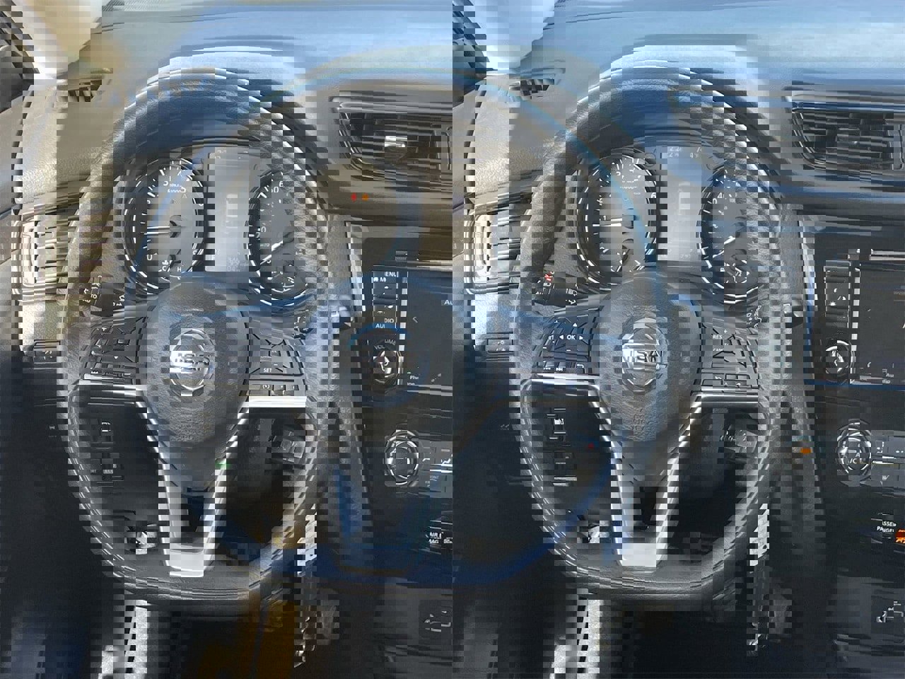 Used 2020 Nissan Rogue S image 13