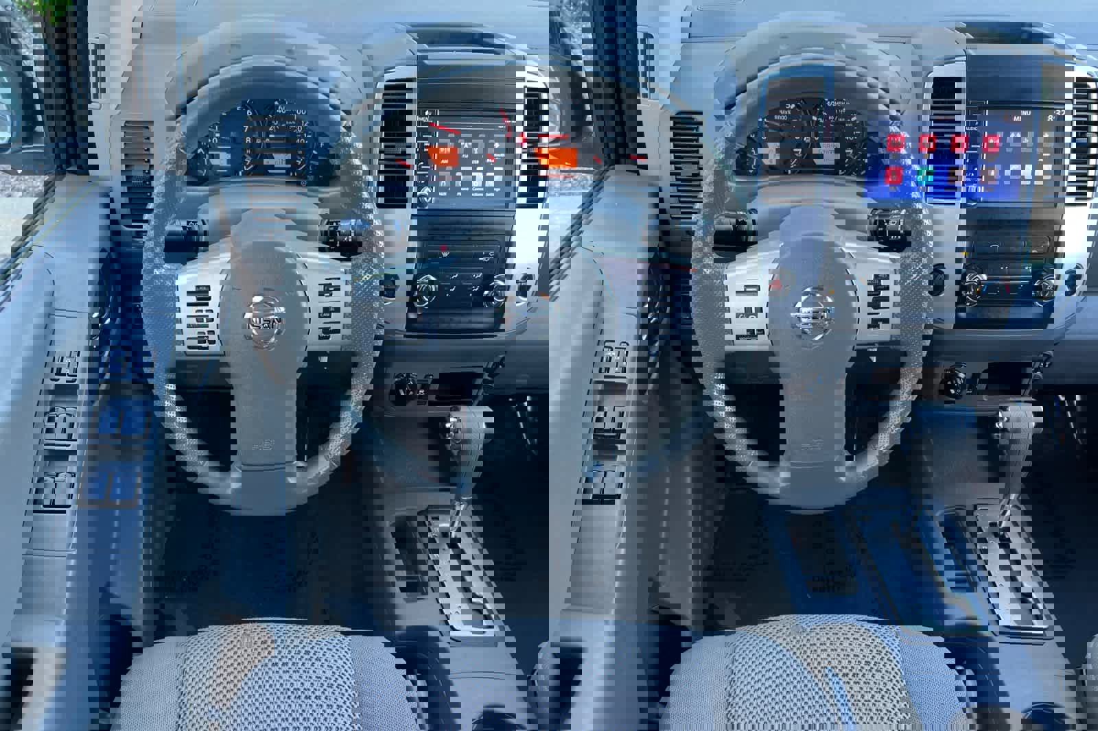 Used 2019 Nissan Frontier SV image 14