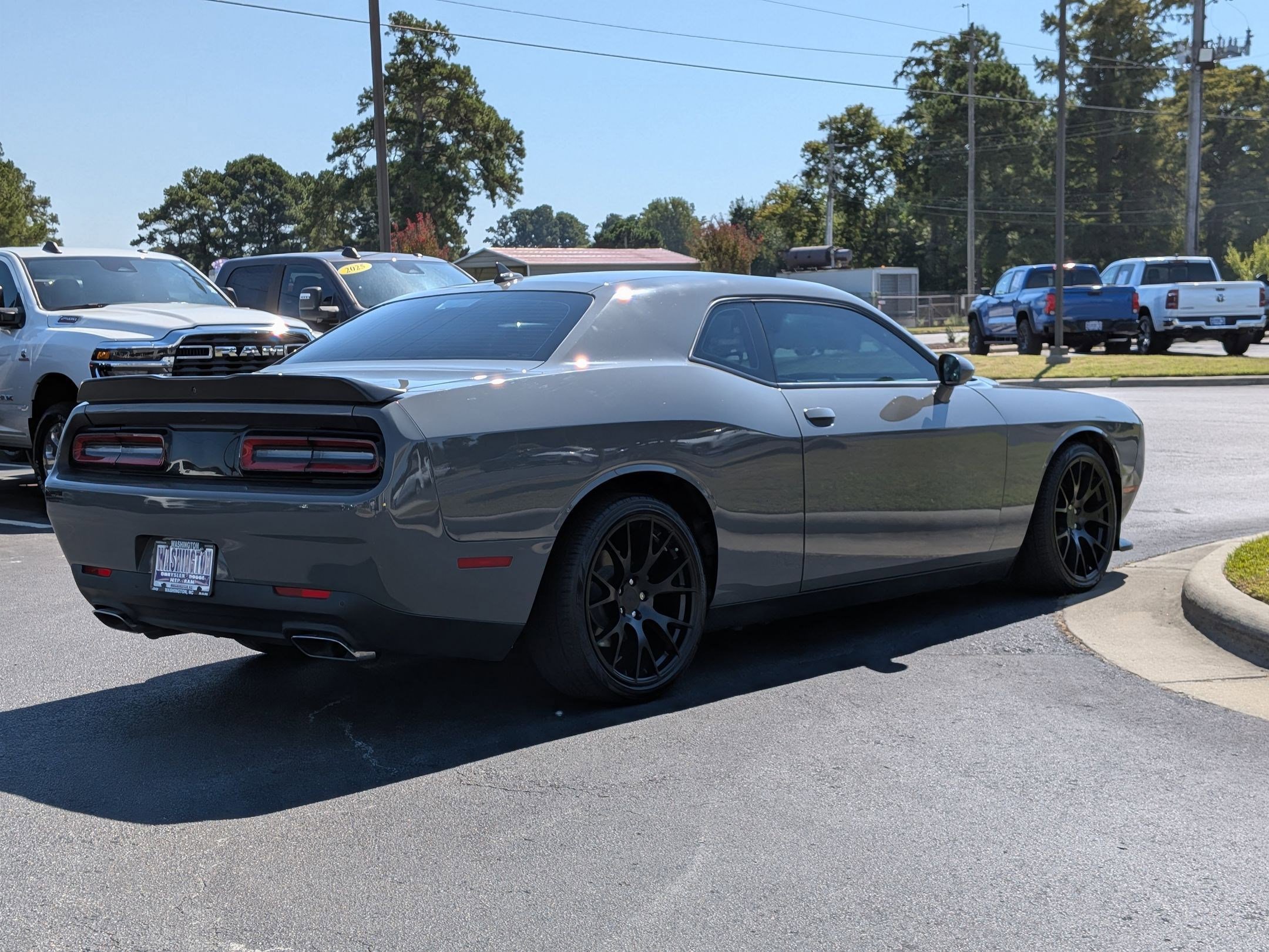 Used 2023 Dodge Challenger R/T w/ Plus Package image 5