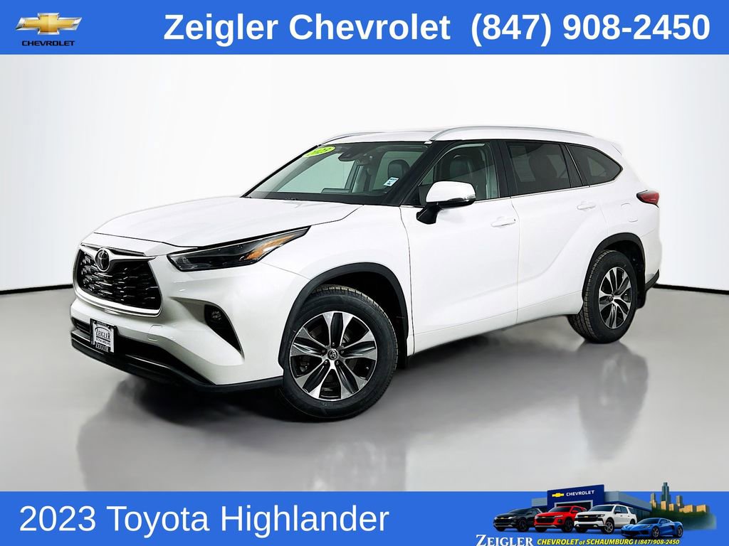 Used 2023 Toyota Highlander XLE