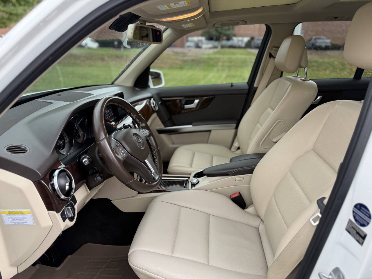 Used 2013 Mercedes-Benz GLK 350 4MATIC image 12