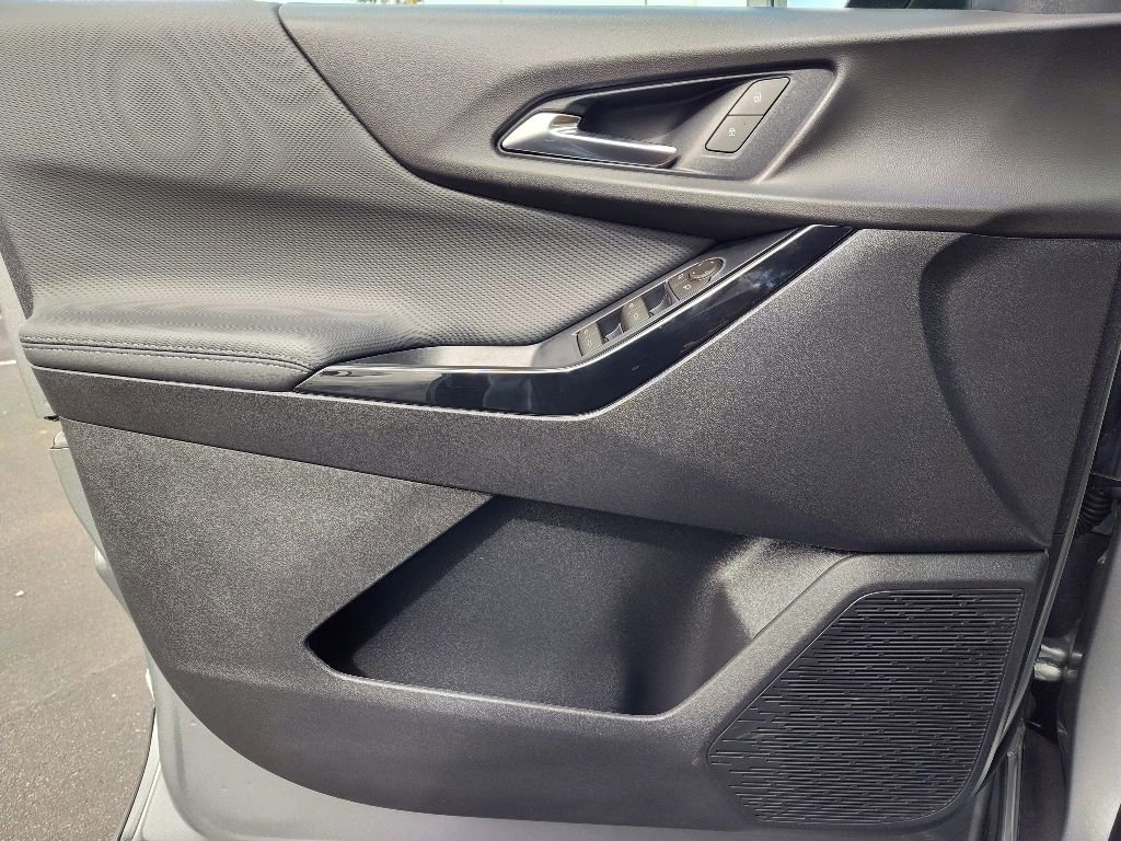 New 2026 Chevrolet Equinox LT w/ Safety and Technology Package image 10