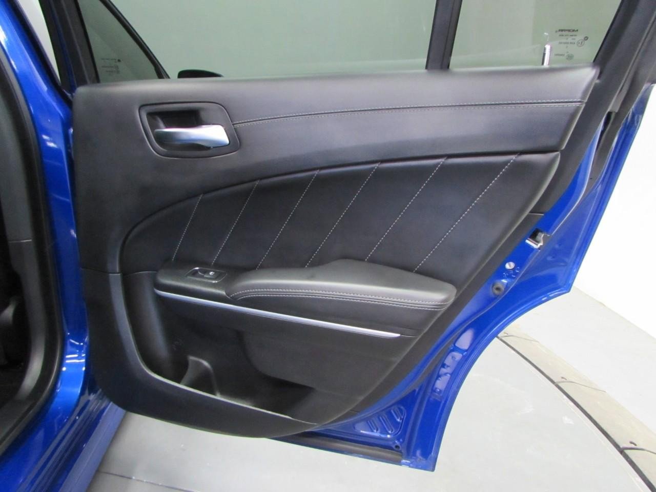Used 2022 Dodge Charger Scat Pack w/ Plus Group RWD image 18