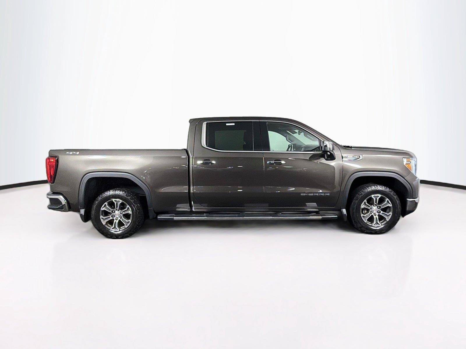 Used 2019 GMC Sierra 1500 SLT w/ Driver Alert Package I AWD/4WD image 12