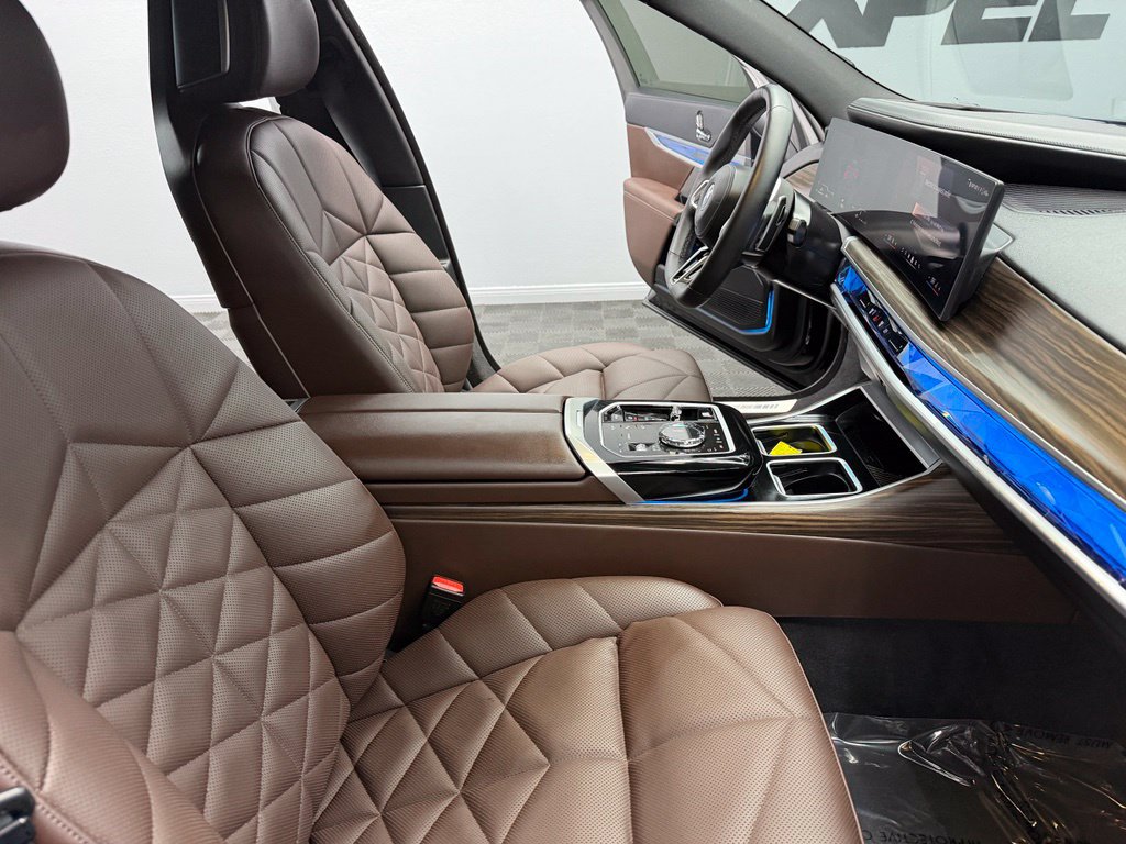 Used 2026 BMW 740i xDrive AWD/4WD image 51