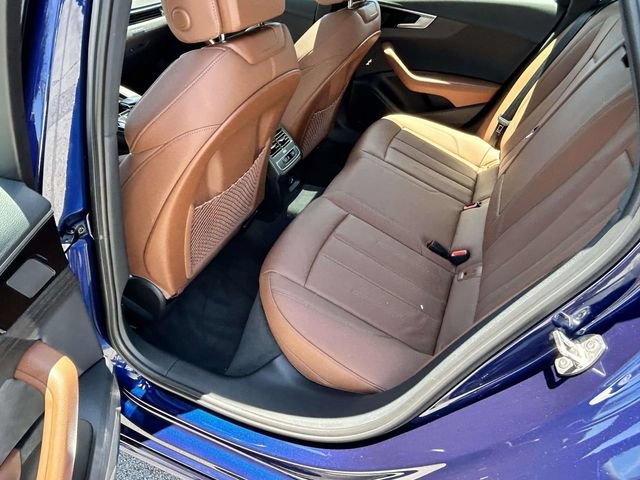 Used 2023 Audi A4 2.0T Premium w/ Convenience Package AWD/4WD image 9