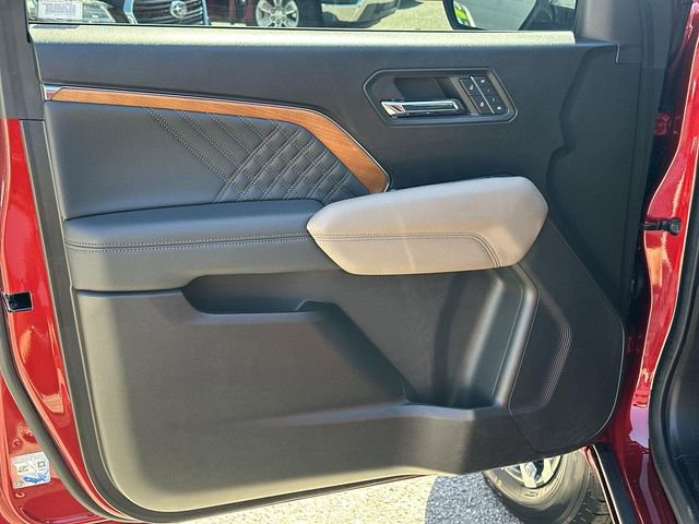 Used 2024 GMC Canyon Denali image 22