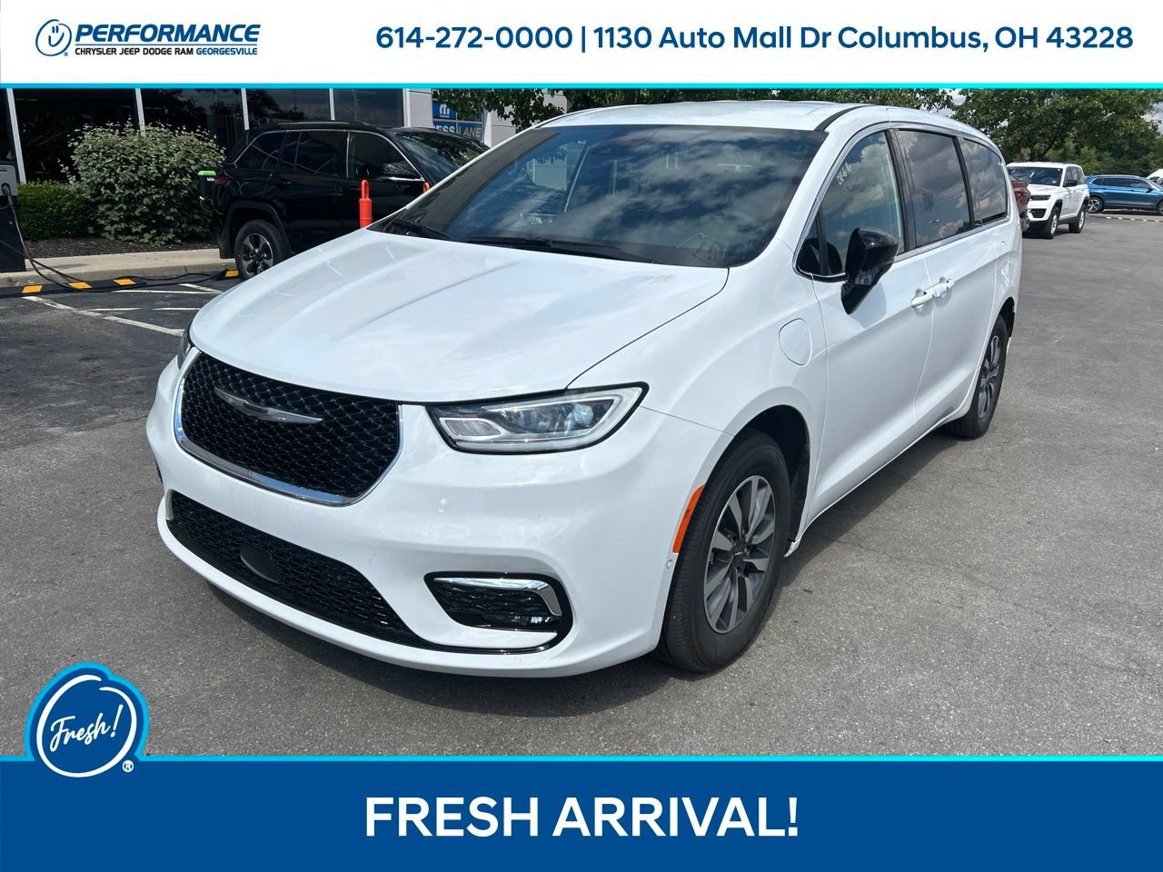 Used 2026 Chrysler Pacifica Select FWD image 8