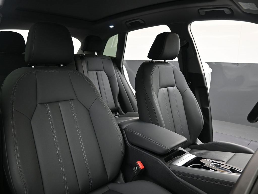 Used 2025 Audi Q5 2.0T Premium Plus w/ Premium Plus image 13