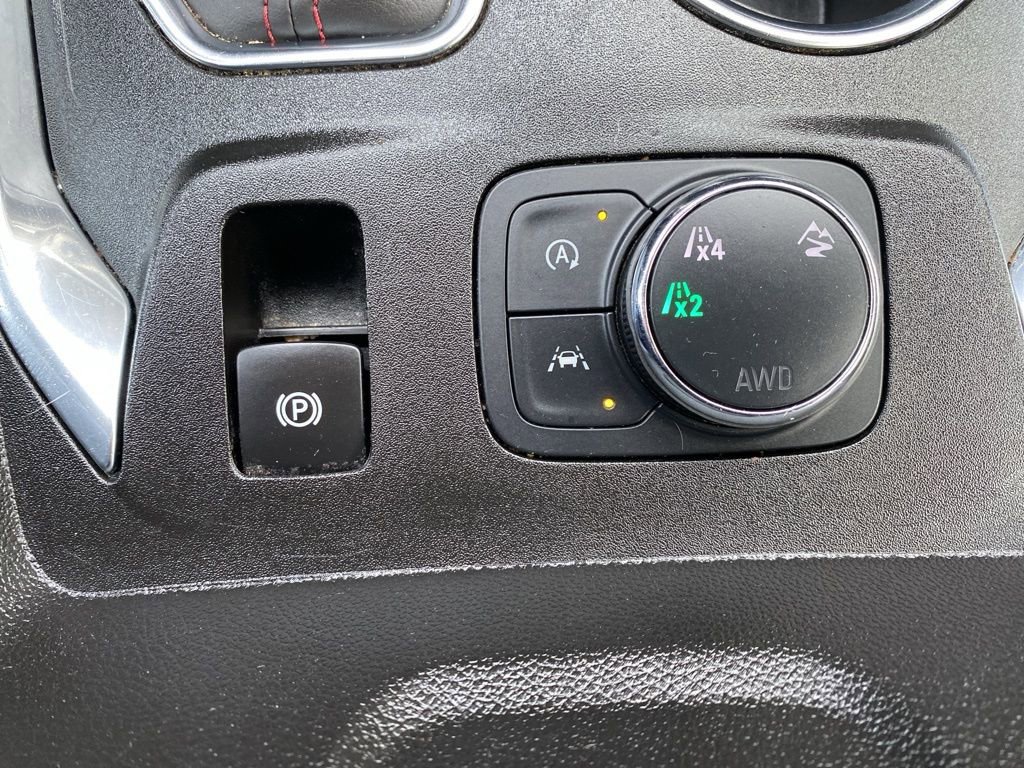 Used 2023 Chevrolet Traverse RS w/ LPO, Floor Liner Package image 19