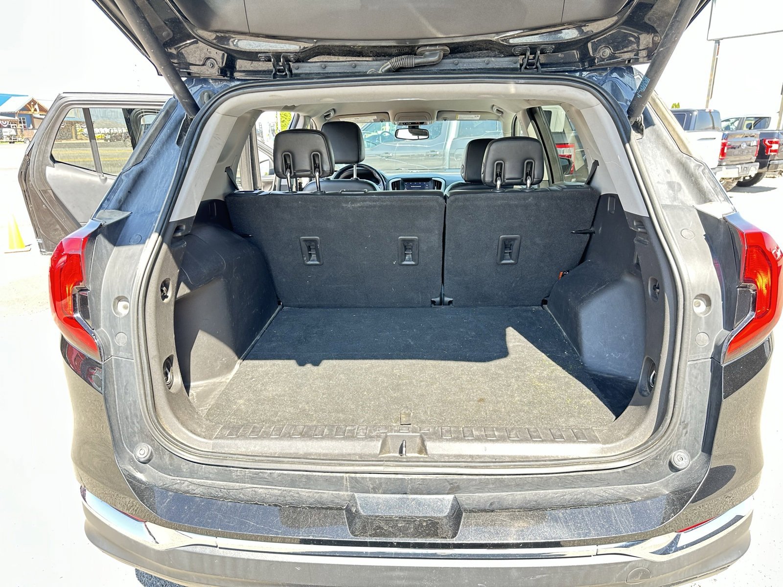 Used 2019 GMC Terrain SLT w/ Preferred Package image 10