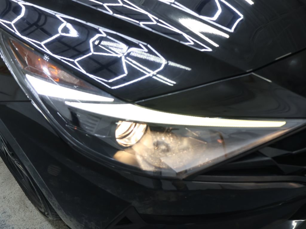 Used 2022 Hyundai Elantra SEL FWD image 28