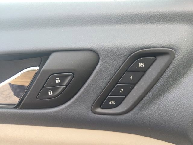 Used 2023 GMC Acadia Denali w/ Black Diamond Edition image 30