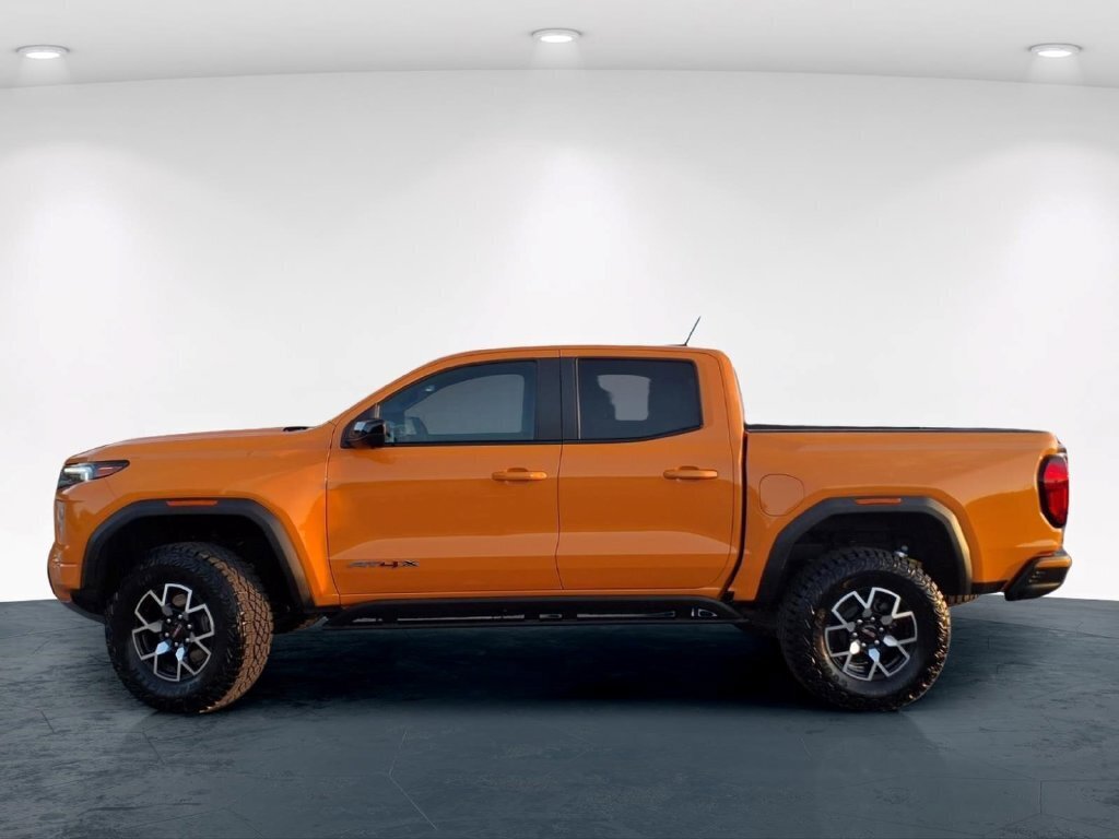 Used 2026 GMC Canyon AT4X AWD/4WD image 14