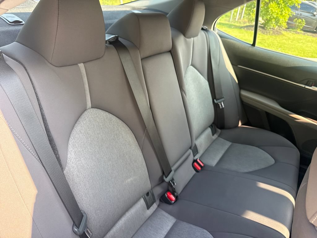 Used 2023 Toyota Camry LE FWD image 33