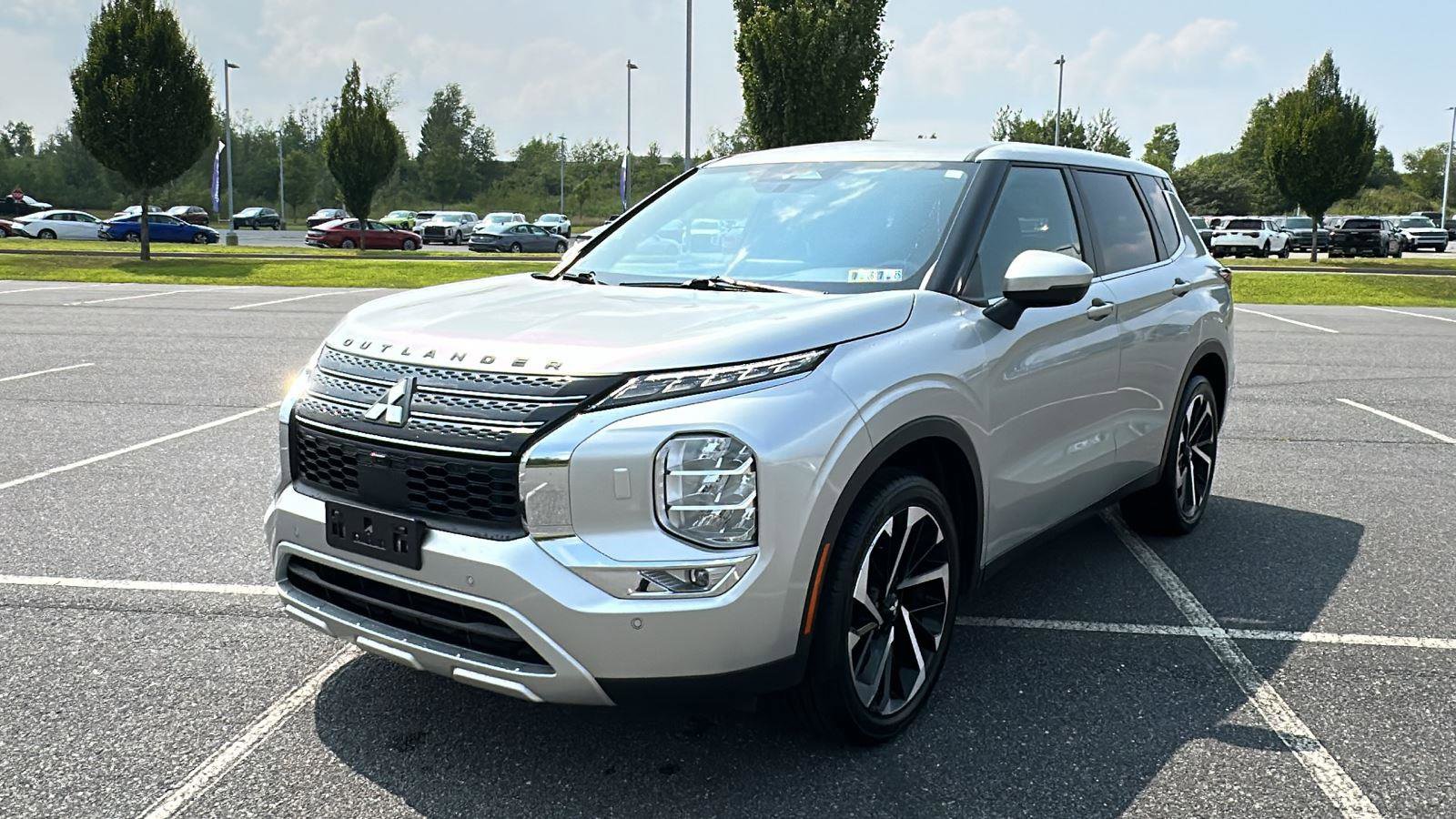 Used 2022 Mitsubishi Outlander SE image 15