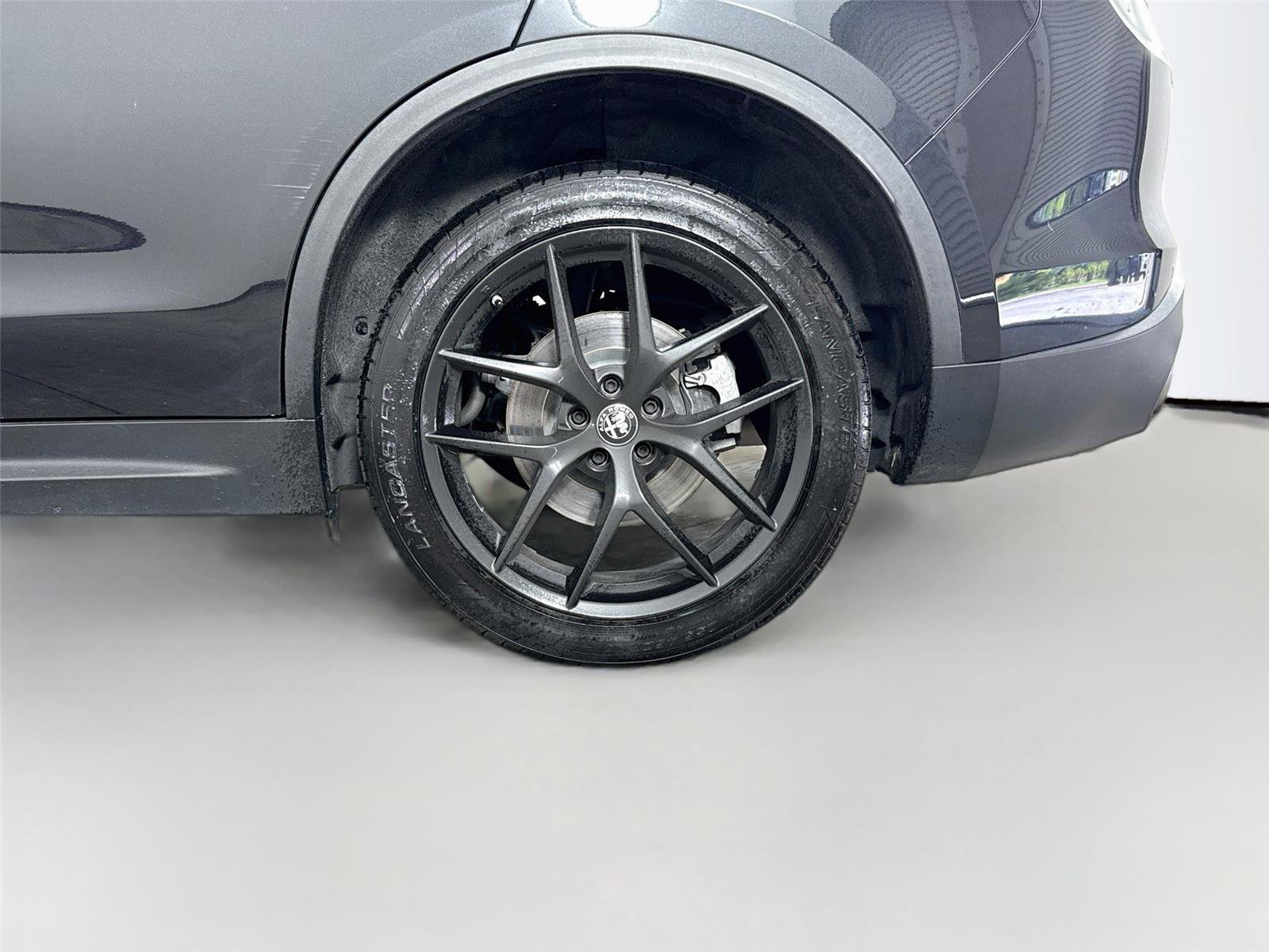 Used 2021 Alfa Romeo Stelvio Sprint w/ Nero Edizione RWD image 15