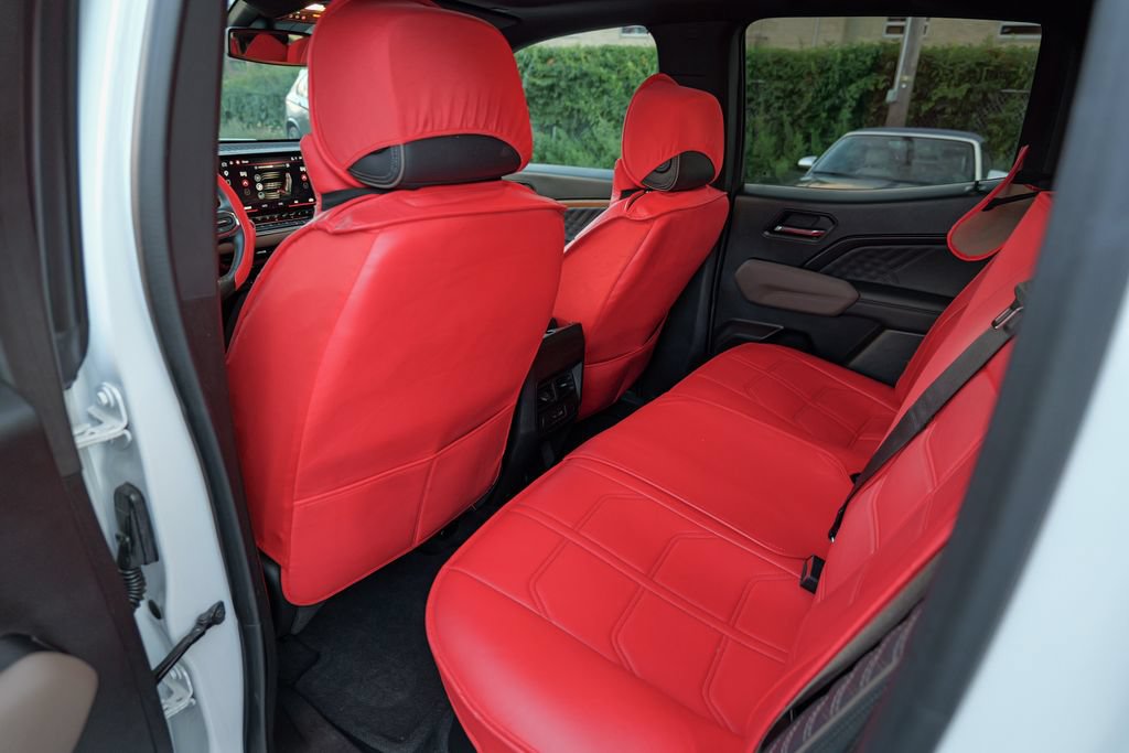 Used 2024 GMC Canyon Denali AWD/4WD image 27
