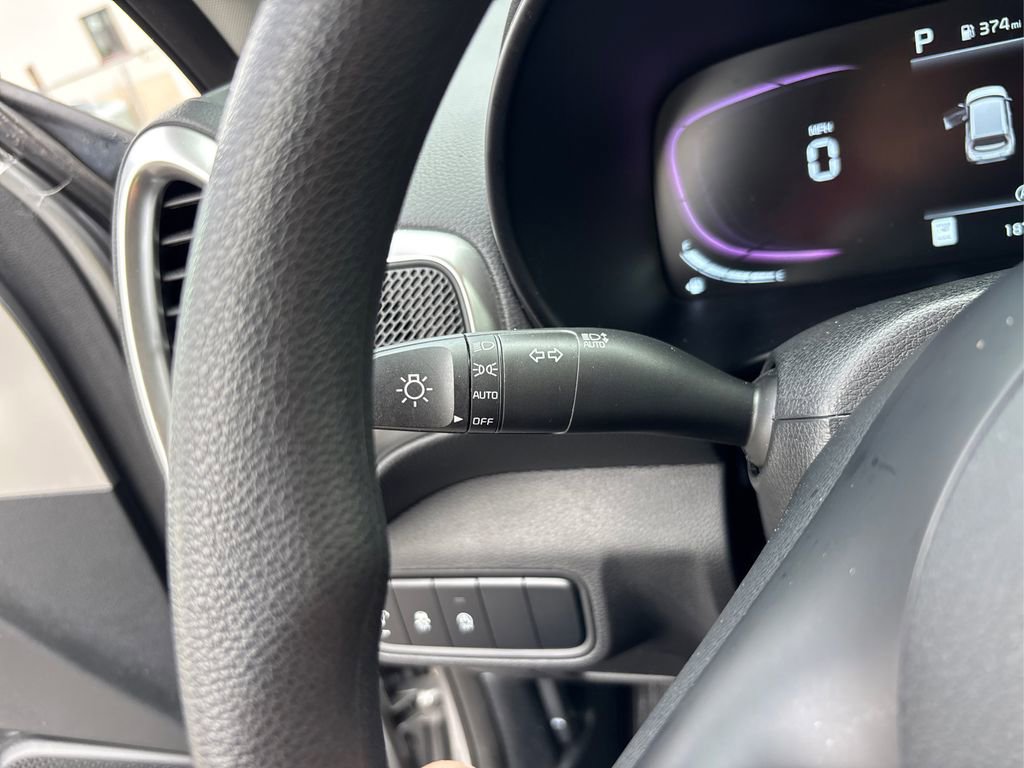 Certified 2023 Kia Soul LX w/ LX Technology Package image 23