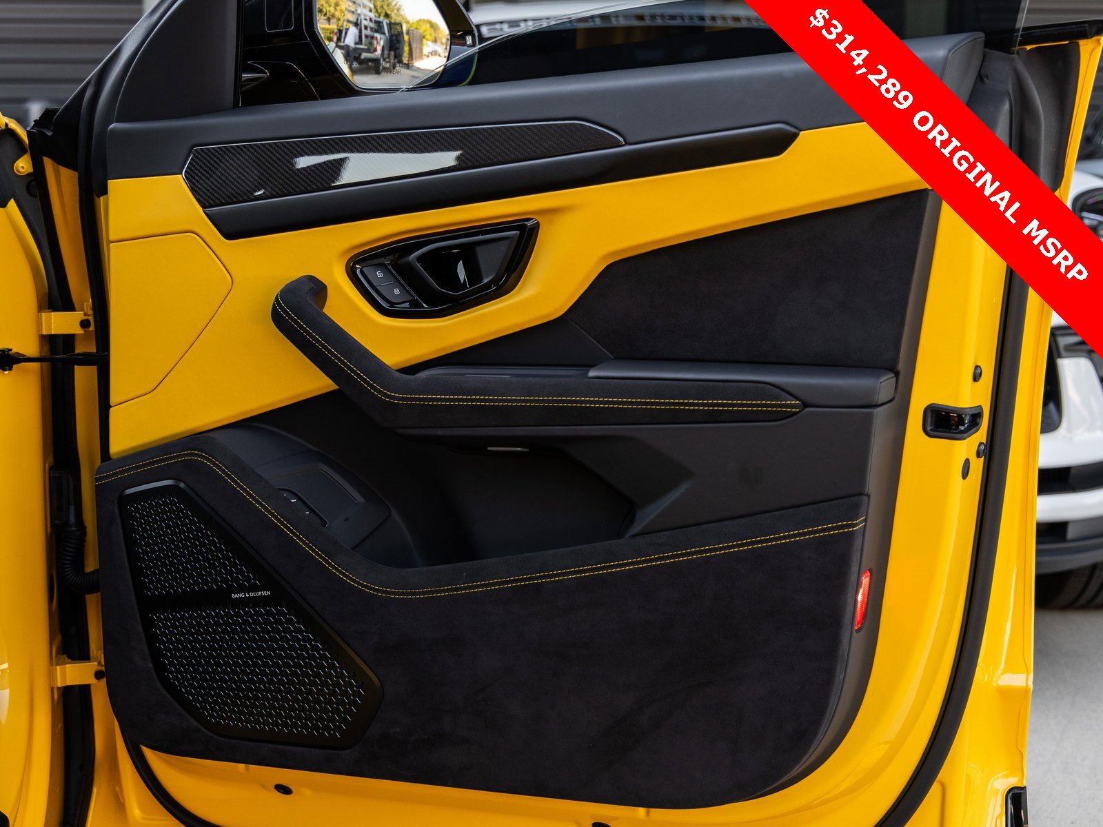 Used 2023 Lamborghini Urus S image 50