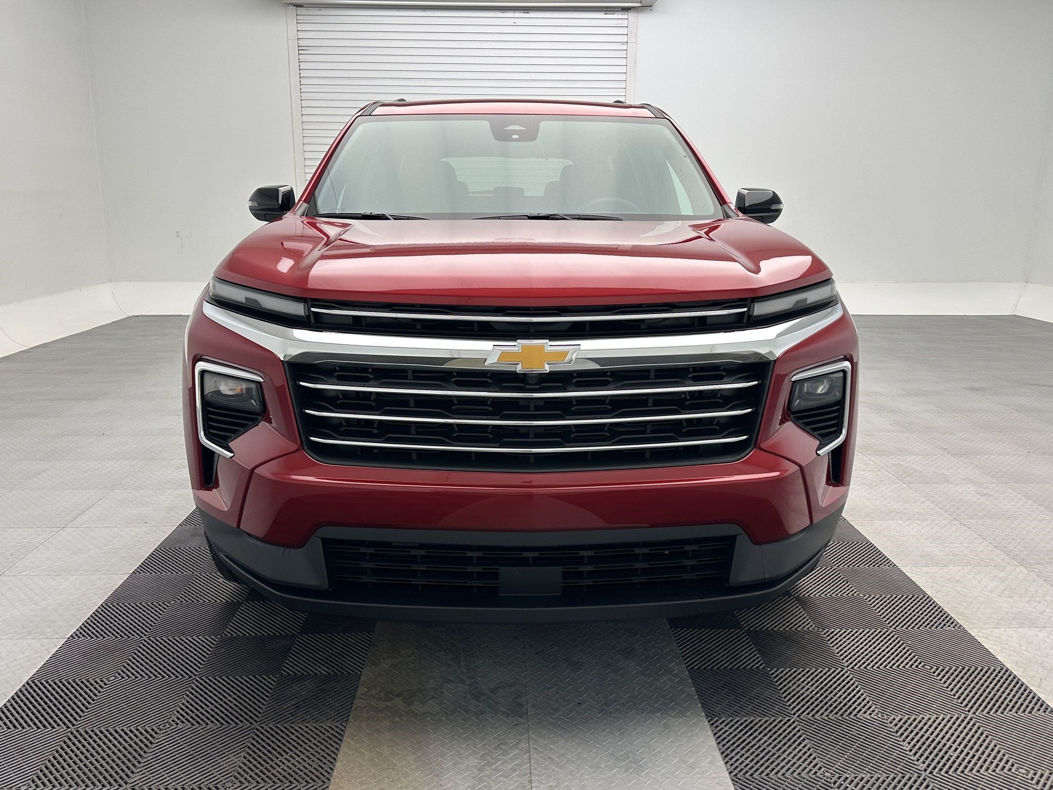 New 2027 Chevrolet Traverse LT w/ LPO, Floor Liner Package AWD/4WD image 6