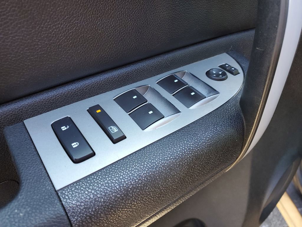 Used 2008 GMC Sierra 1500 SLE w/ Power Pack Plus AWD/4WD image 18