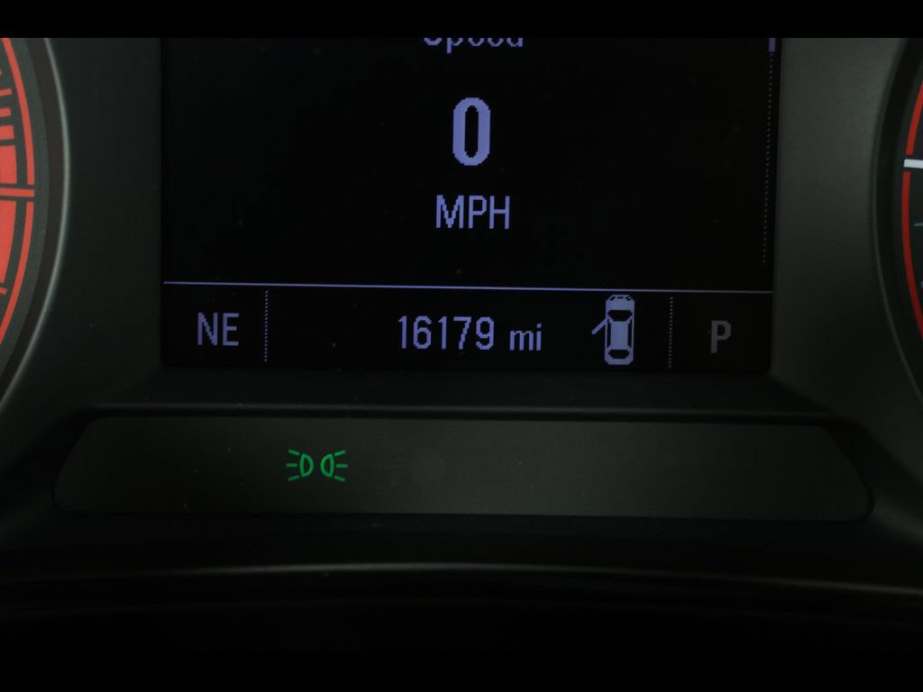 Used 2026 Chevrolet Trax RS w/ Driver Confidence Package FWD image 12
