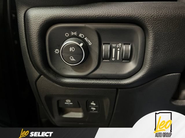 Used 2023 RAM 1500 Laramie AWD/4WD image 17