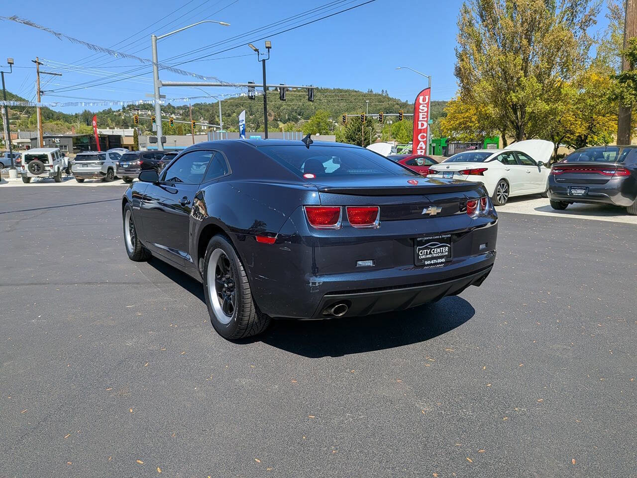 Used 2013 Chevrolet Camaro LS RWD image 12