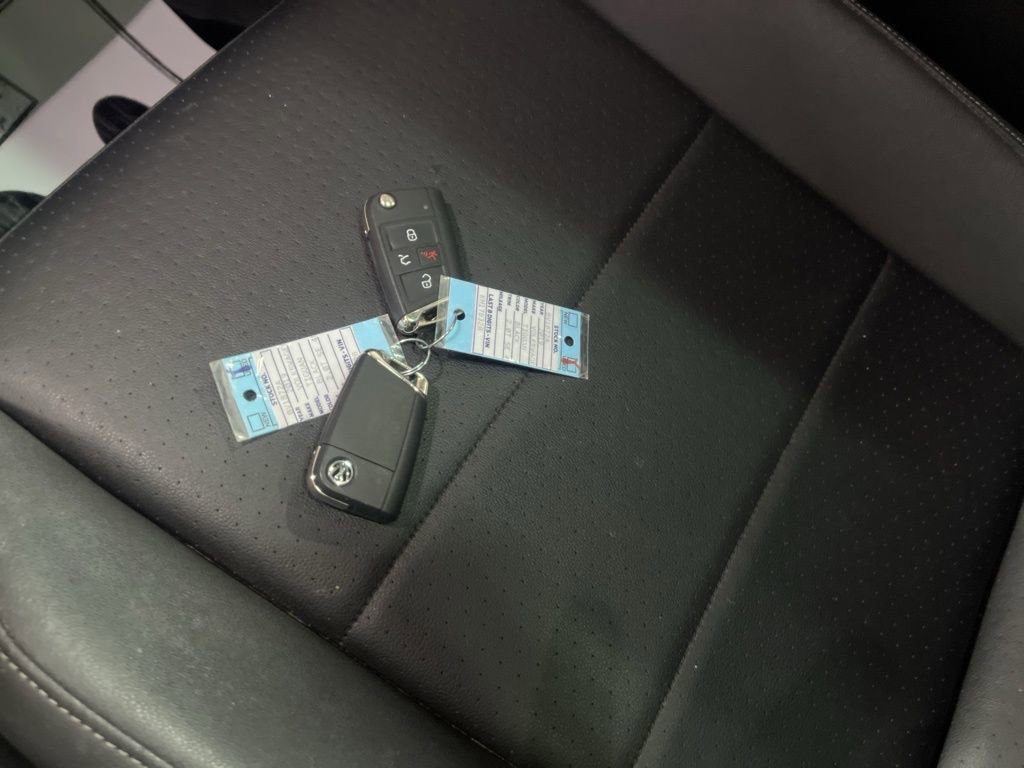 Used 2019 Volkswagen Tiguan SE w/ Panoramic Sunroof Package image 20