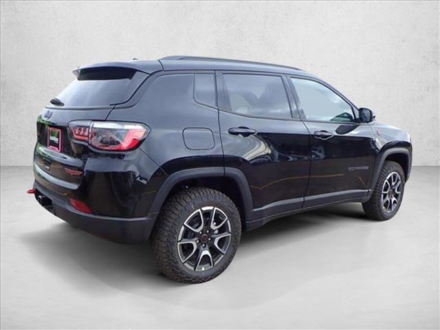 New 2026 Jeep Compass Trailhawk w/ Sun, Sound & Navigation Group AWD/4WD image 4
