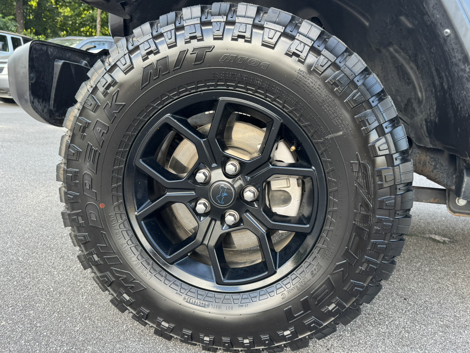 Used 2025 Jeep Wrangler Willys AWD/4WD image 12