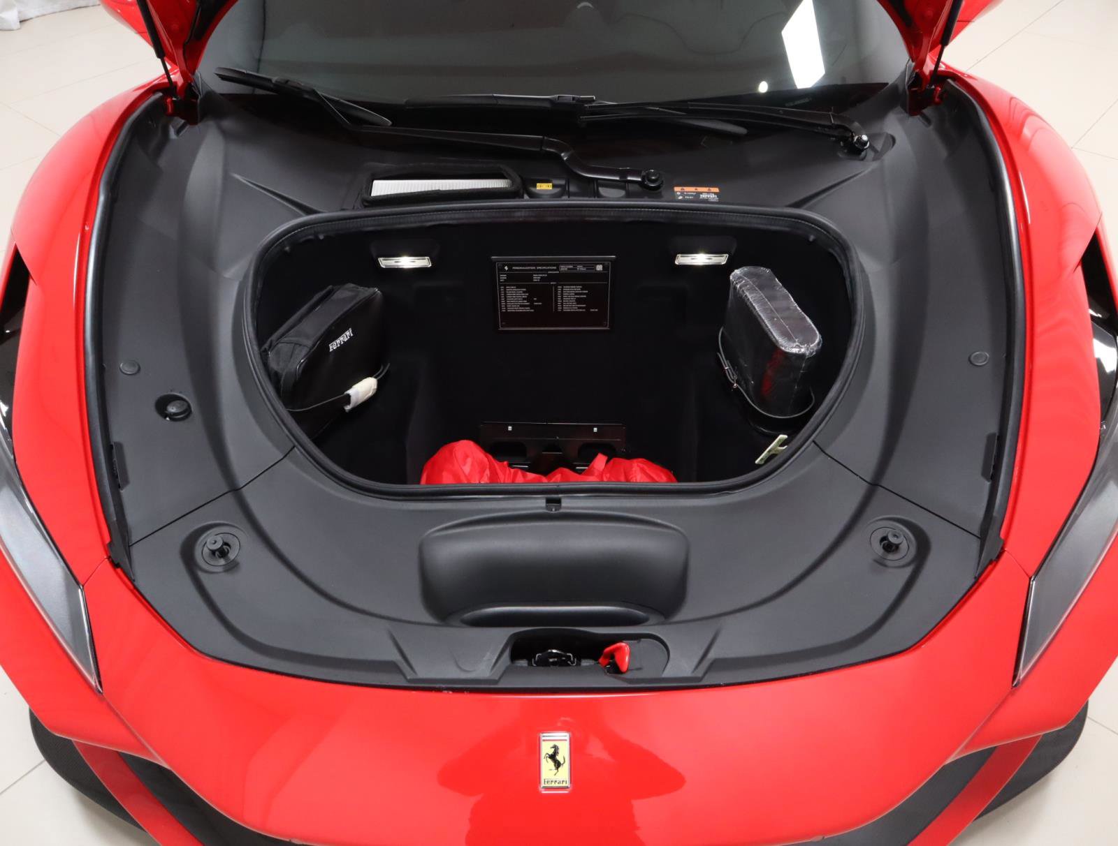 Used 2022 Ferrari F8 Tributo image 20